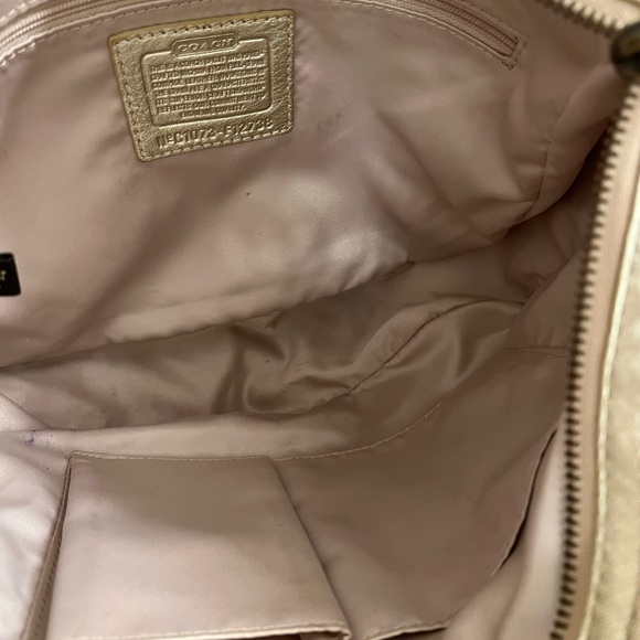 Coach satchel shoulder bag🤗❤️🌹 - Picture 9 of 9